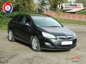 Opel Astra J 2011