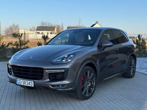Porsche Cayenne II GTS Tiptronic S 2016