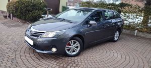 Toyota Avensis III 1.8 Edition 2012