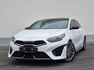 Kia Ceed 1.5 T-GDI DCT7 OPF GT LINE 2022