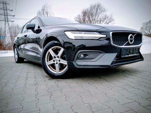 Volvo V60 II D3 SCR Momentum 2020