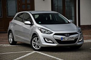 Hyundai i30 II i30cw 1.4 Fifa World Cup Edition 2014