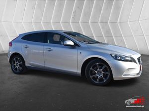 Volvo V40 II 2016