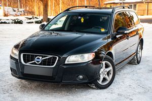 Volvo V70 III 2.5T Momentum 2010