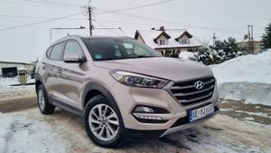 Hyundai Tucson III 2.0 CRDi 4WD Automatik Passion Plus 2016