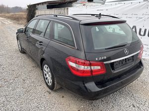 Mercedes-Benz E W212/W207 220 CDI DPF BlueEFFICIENCY 7G-TRONIC 2011