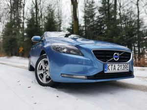 Volvo V40 II 2014