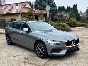 Volvo V60 II B3 B Geartronic Momentum Pro 2021