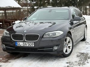 BMW 5 Series F10/F11 520d Sport-Aut 2011