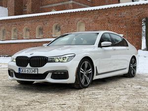 BMW 7 Series G11/12 740Li 2017