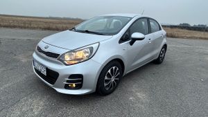 Kia Rio III 1.2 Attract 2015