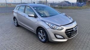Hyundai i30 II blue Kombi 1.4 2017
