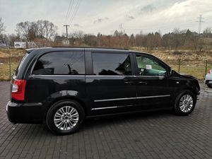 Lancia Voyager 2.8CRD Platinum 2012