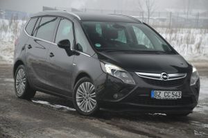 Opel Zafira C 2016