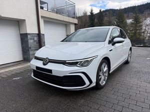 Volkswagen Golf VIII 1.5 eTSI OPF DSG R-Line 2022