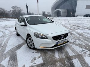 Volvo V40 II D2 Summum 2013