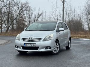 Toyota Verso 2.0 D-4D 2011