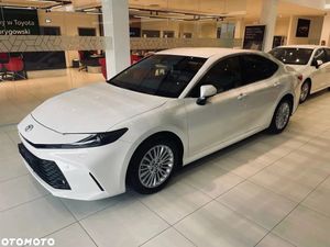 Toyota Camry 2.5 Hybrid Dynamic Force Comfort e-CVT 2025