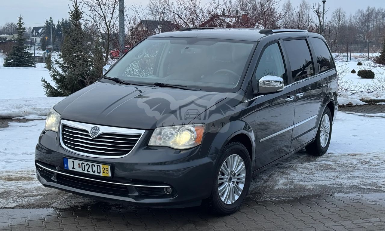 Lancia Voyager 2.8CRD Platinum 2013