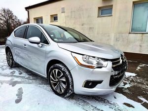 Citroën DS4 e-HDi 110 SoChic 2015
