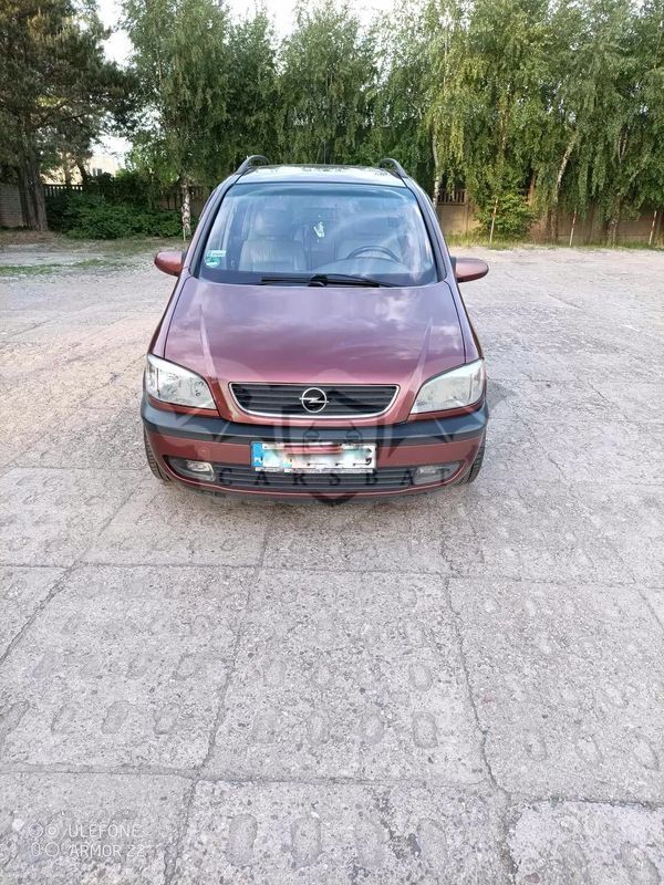 Opel Zafira A 2.2 Executive 2001