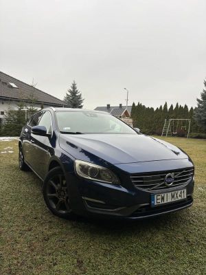 Volvo V60 I D2 Geartronic Powershift Momentum 2014