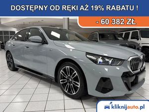 BMW 5 Series G60 520i 2025