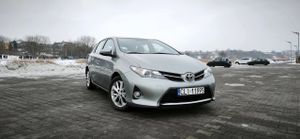 Toyota Auris II 2.0 D-4D Premium 2012