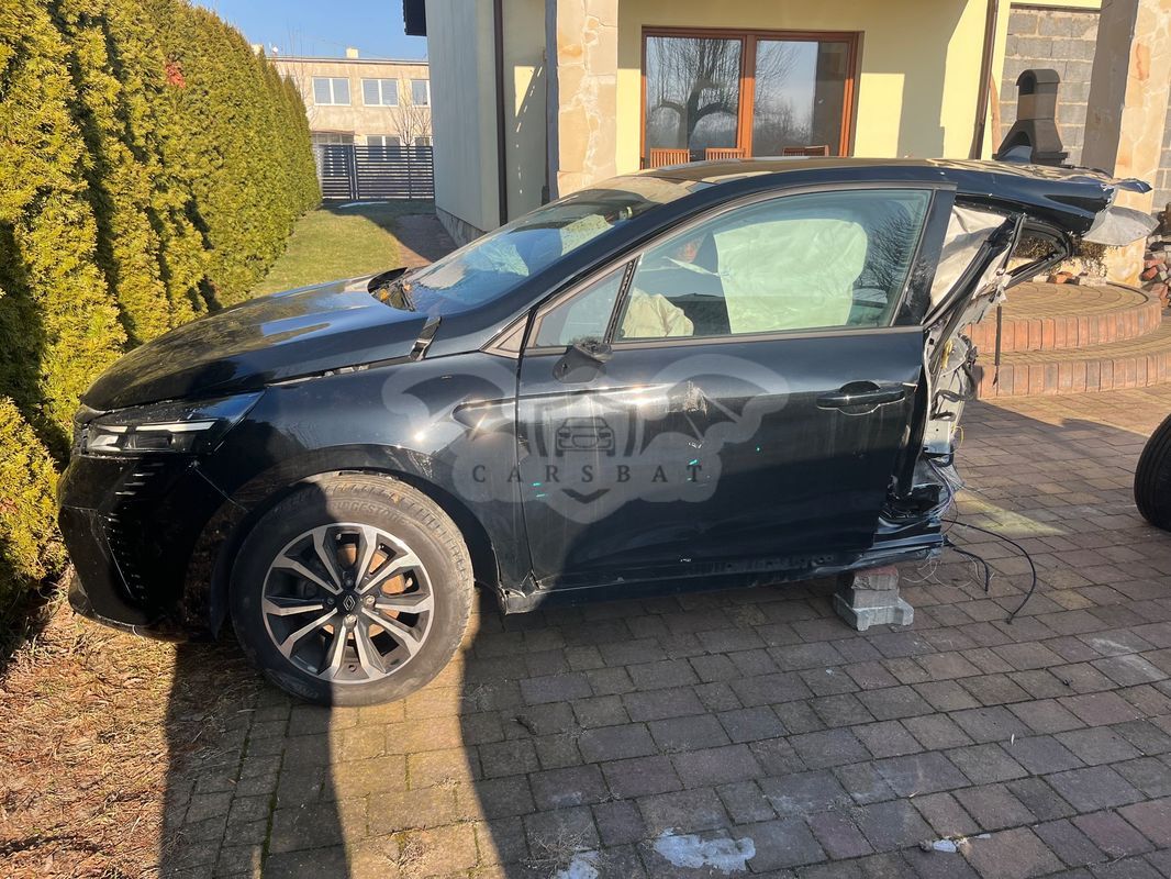 Renault Clio V 1.0 TCe Intens 2024