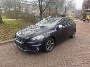 Volvo V40 II D4 RDesign 2014