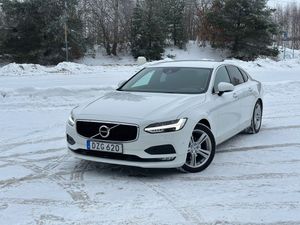 Volvo S90 D3 Momentum 2018