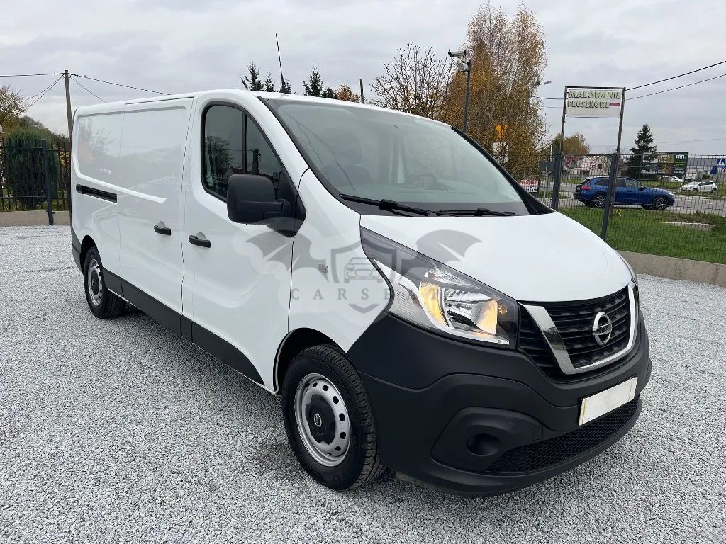 Nissan NV300 2020