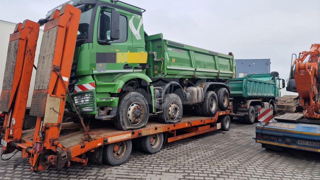 Mercedes-Benz Arocs 2016