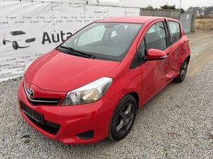 Toyota Yaris III 1.33 VVT-i Trend 2014