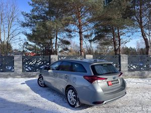 Toyota Auris II Hybrid 135 Comfort 2017
