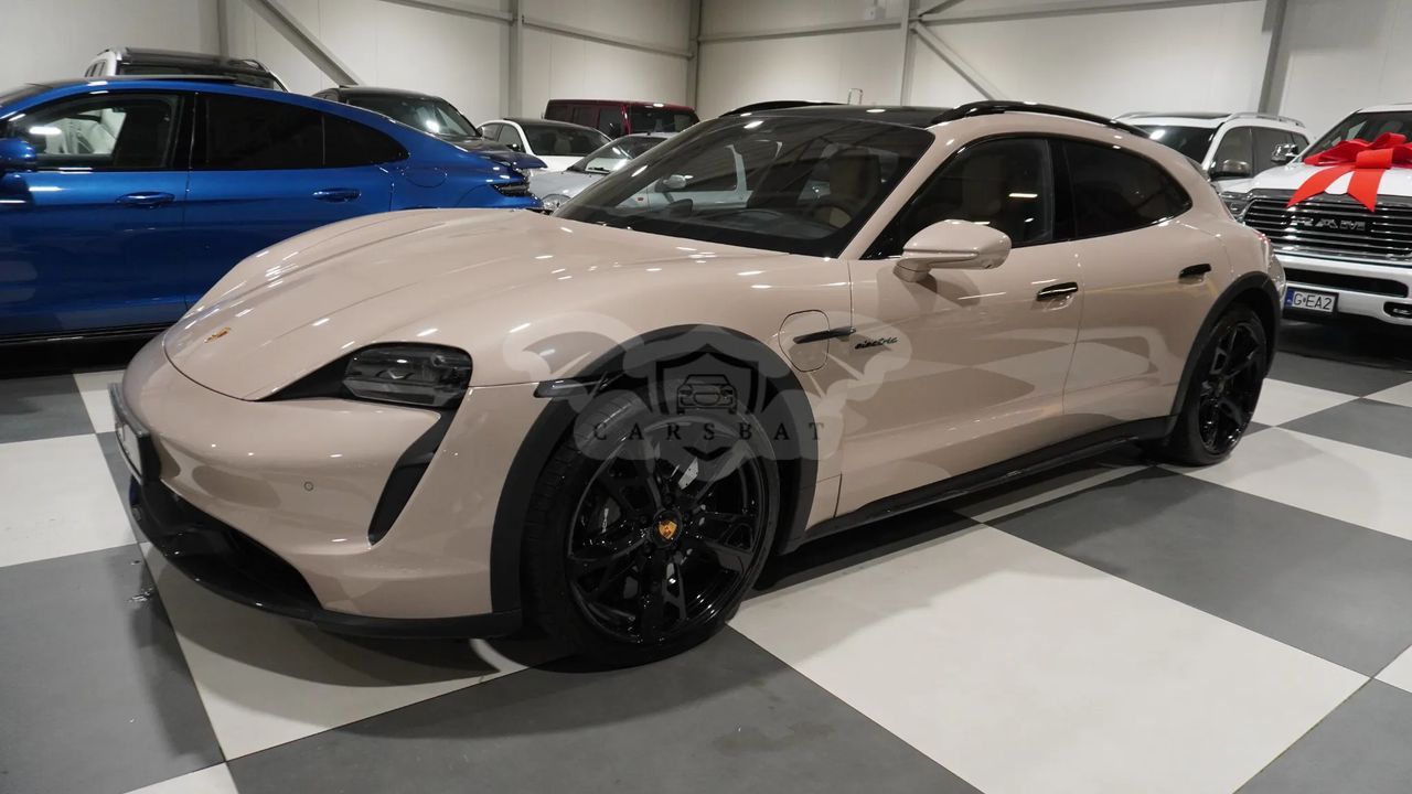 Porsche Taycan Turbo S 2022