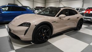 Porsche Taycan Turbo S 2022