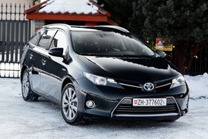 Toyota Auris II 1.8 HSD Luna 2013