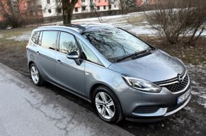 Opel Zafira C 2016