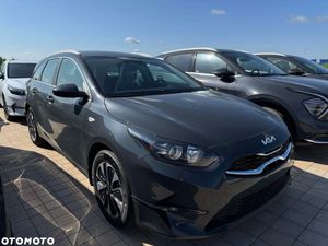 Kia Ceed III 1.5 T-GDI M DCT 2025