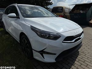 Kia Ceed III 1.5 T-GDI M DCT 2025