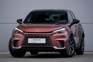 Lexus LBX 1.5 Hybrid Emotion 2025