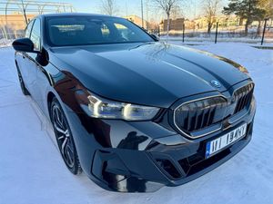 BMW 5 Series G60 530e PHEV M Sport 2024