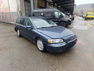 Volvo V70 II D5 2005