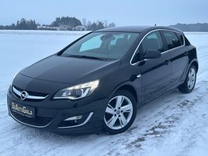 Opel Astra J 1.7 CDTI DPF ecoFLEX TourerStart/Stop 105g Exklusiv 2013