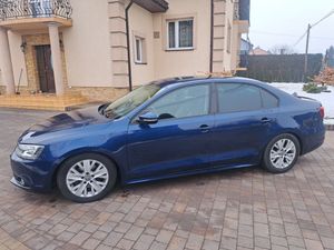 Volkswagen Jetta A6 2.0 TDI DPF Trendline 2013