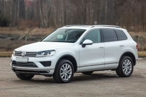 Volkswagen Touareg II 3.0 V6 TDI BMT Perfectline R-Style 2015
