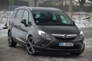 Opel Zafira C 2016