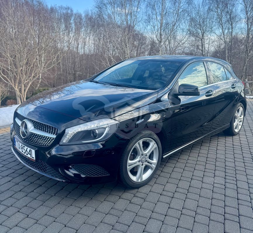 Mercedes-Benz A W176 180 (BlueEFFICIENCY) 7G-DCT Urban 2015