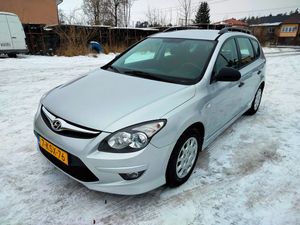 Hyundai i30 I i30cw 1.4 blue Comfort 2011